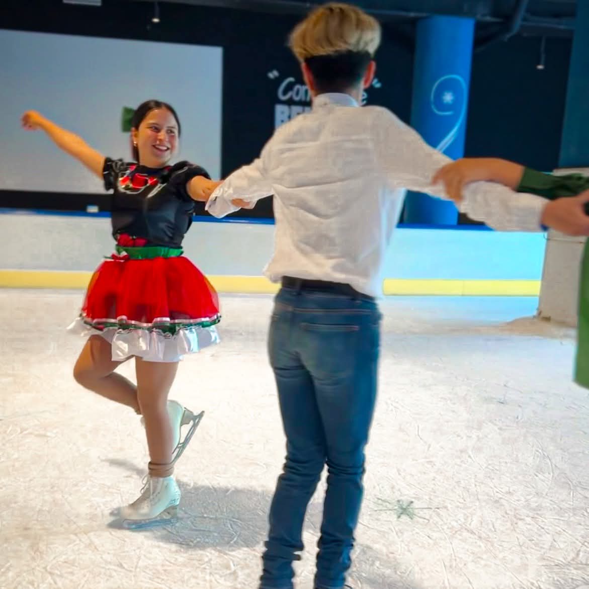 Pista de hielo de la plaza Citadella de SLP. Foto: Especial