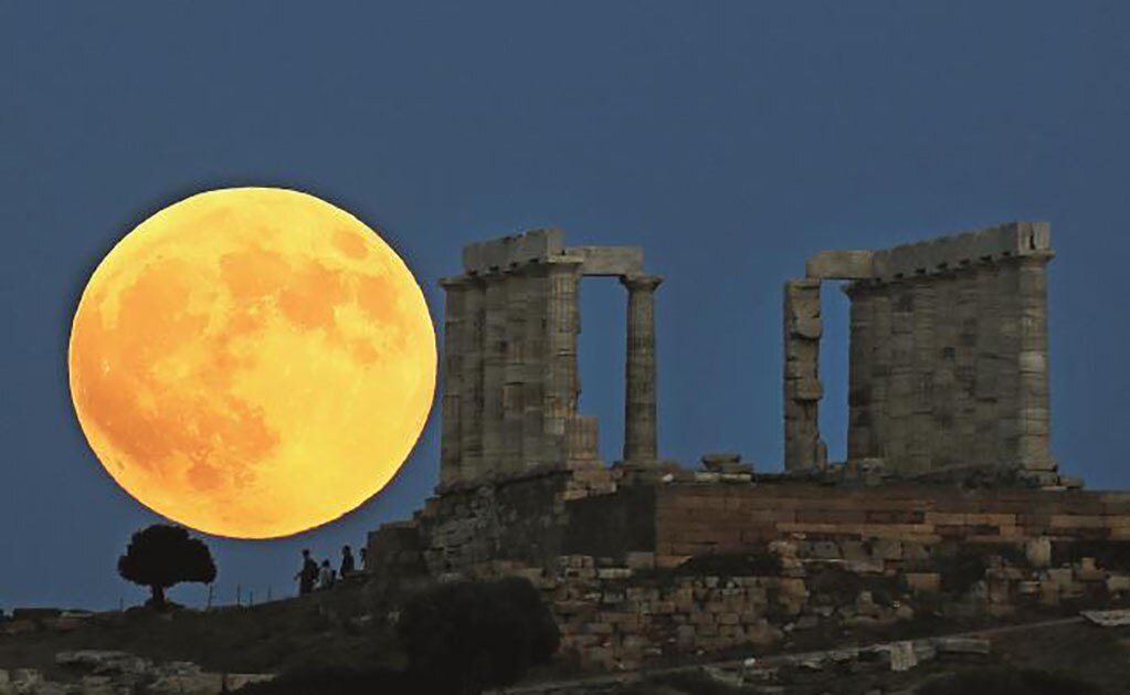Eclipse y “luna de sangre” dan espectáculo al mundo