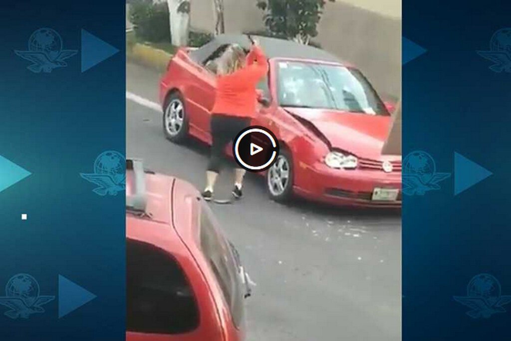  Llaman a mujer "Lady Choques" por destrozar y embestir auto en Azcapotzalco