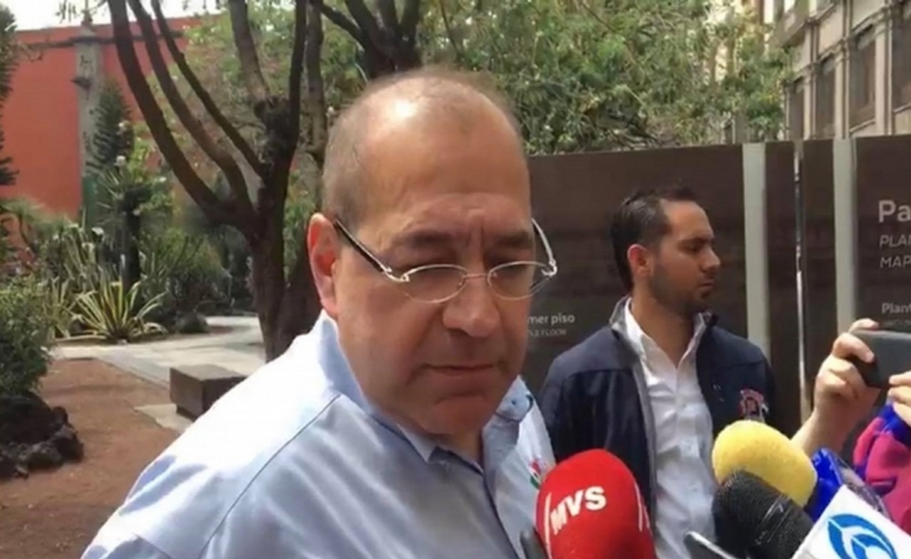 Comprador de la "Bestia Mexicana" acude a recogerla a Palacio Nacional