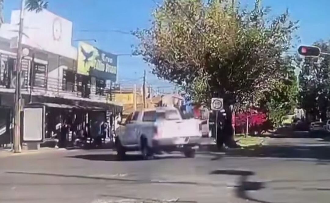 Operativo de seguridad y balacera en B. Anaya, SLP. Foto: Captura de video