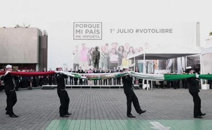  Inicia la jornada electoral con honores a la Bandera en el INE