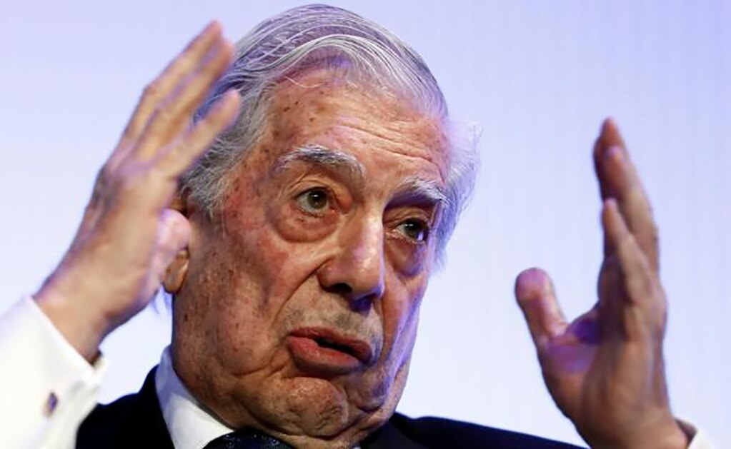 Mario Vargas Llosa criticó a Pedro Pablo Kuczynski luego del indulto a Alberto Fujimori. Foto: Archivo EL UNIVERSAL