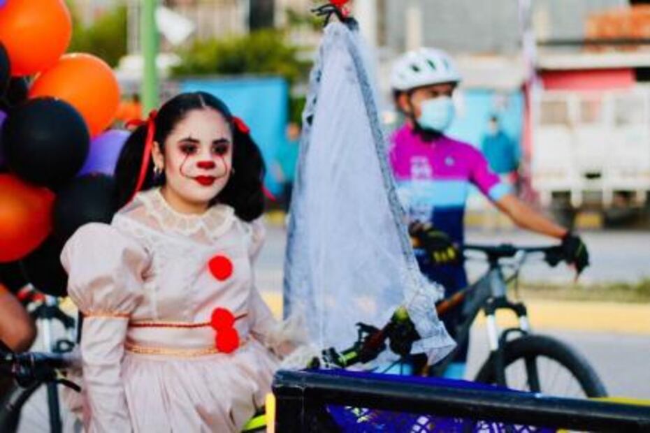 Rodada del terror en Villa de Reyes, SLP para celebrar el Día de Muertos