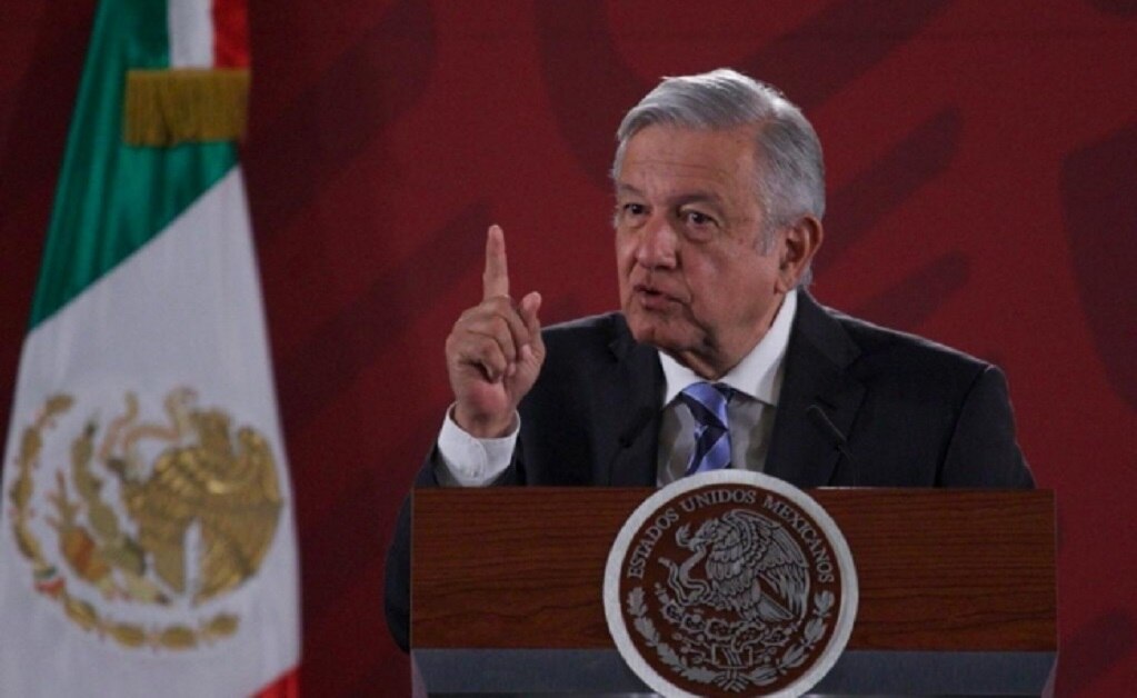 Santiago Nieto no hace nada sin consultar con el presidente: López Obrador 