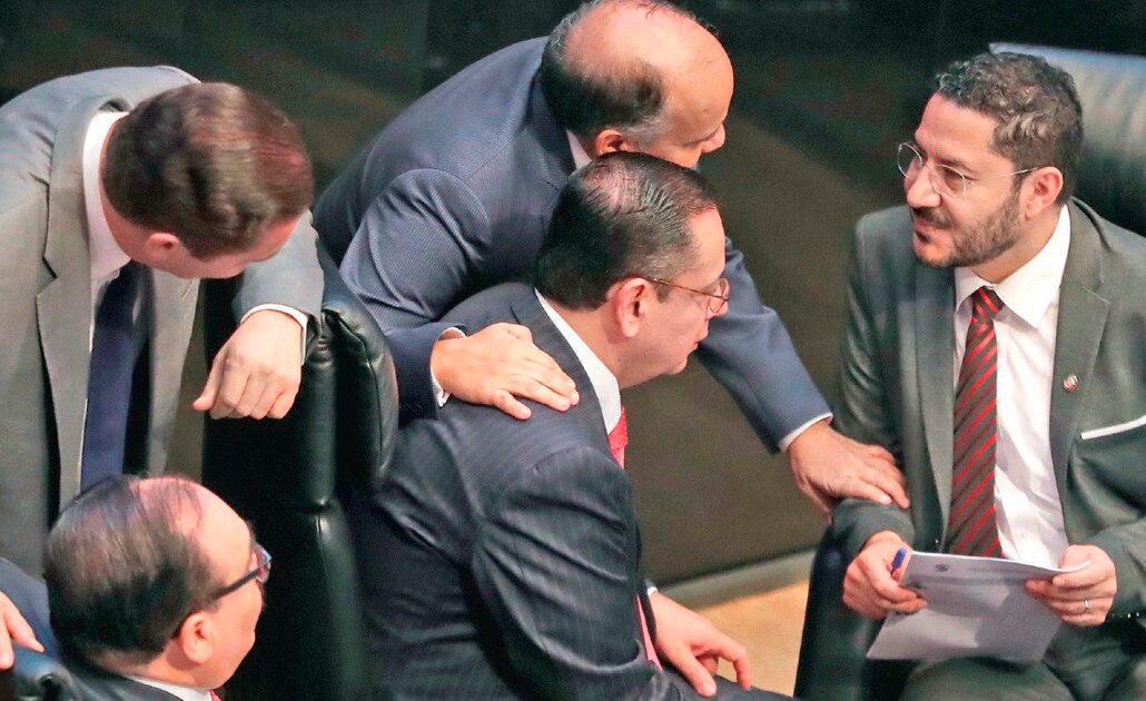 Preparan terreno a AMLO para gobernar