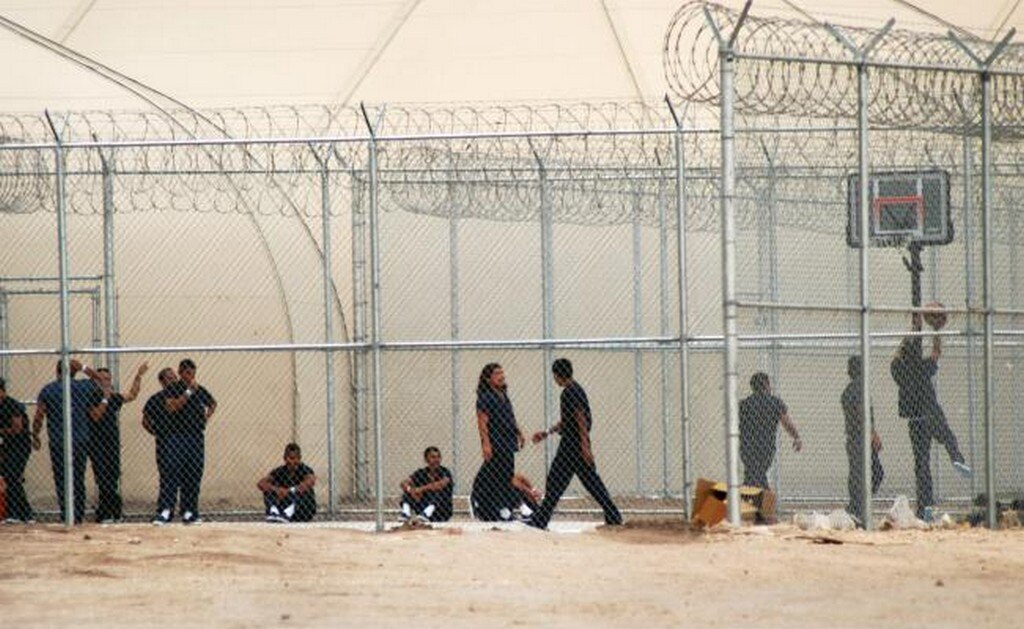 Muere mexicano en centro de detención para migrantes en EU; se habría suicidado