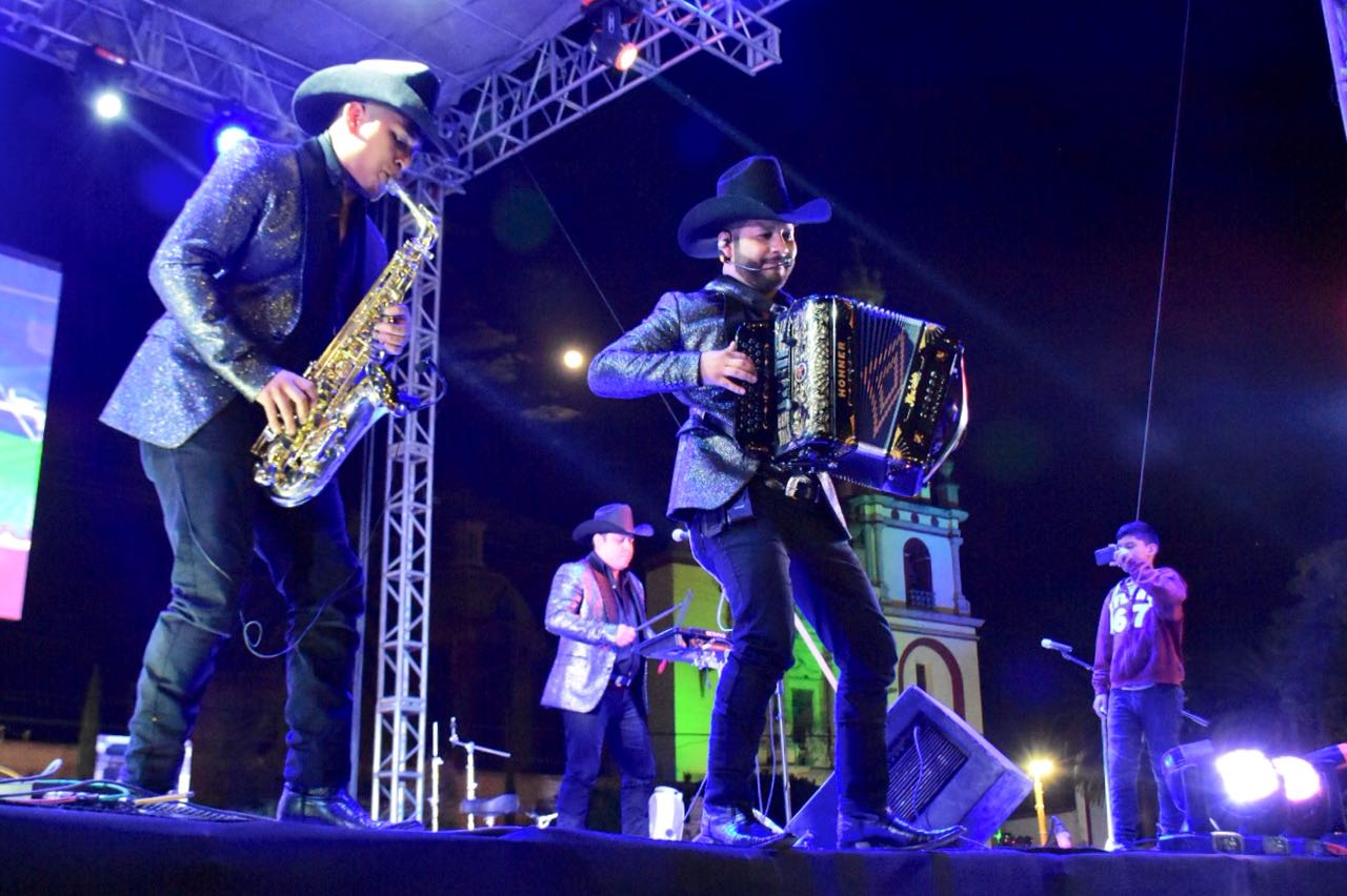 Norteño Sax y Huapango Caliente presentes en la FENAE