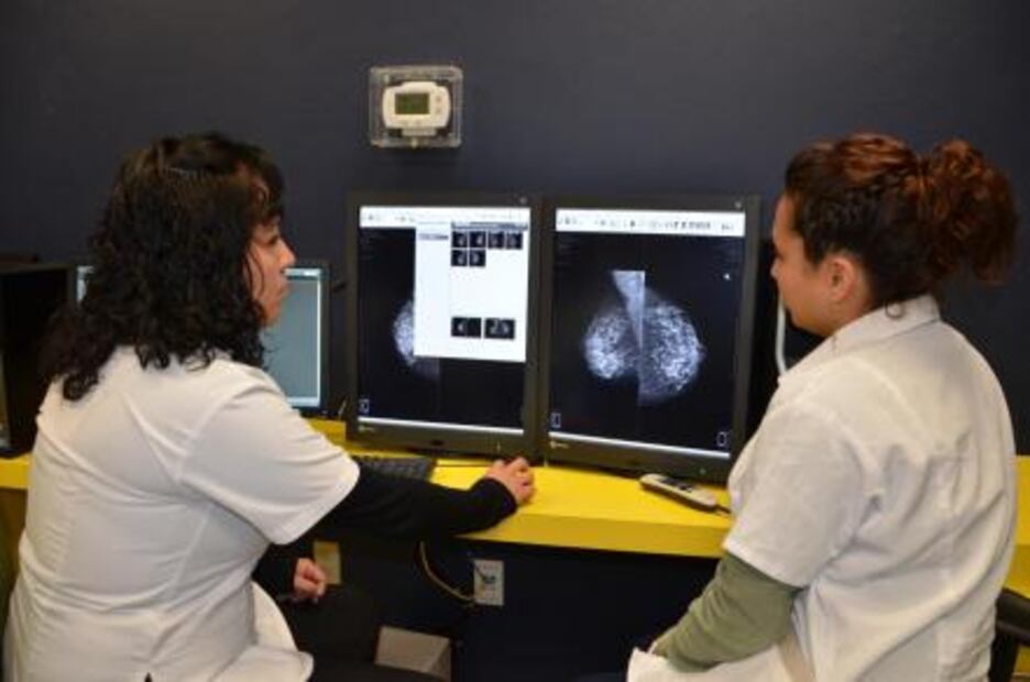 UNEME- DEDICAM realiza 54 mil 499 estudios de mastografía