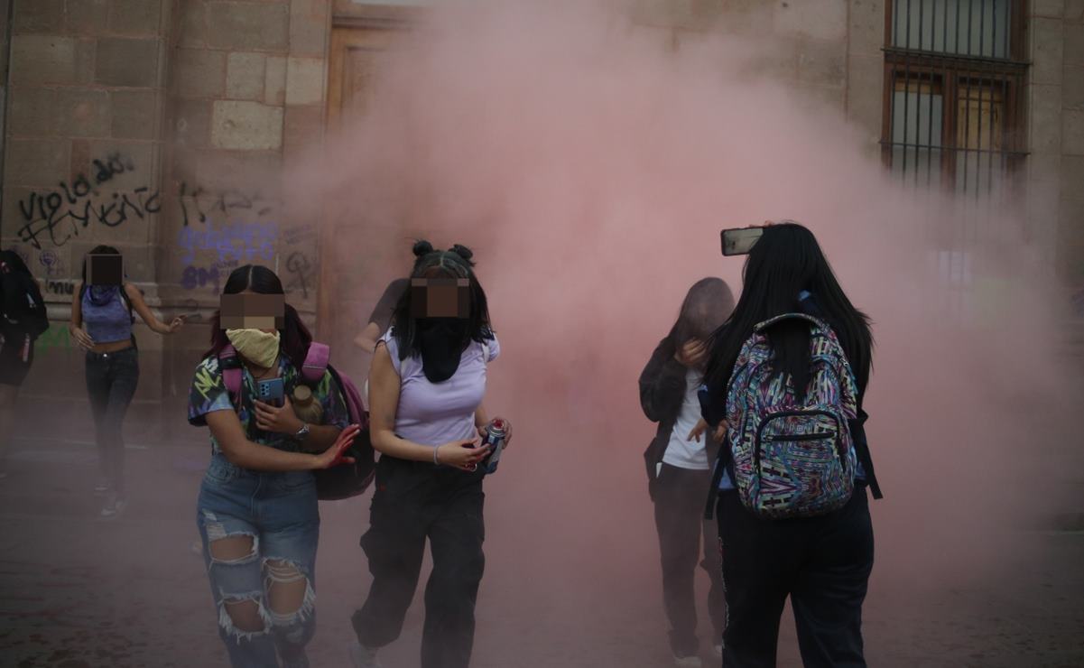 Exigen disculpa pública a UASLP y gobierno estatal por uso de químico en marcha del 8M