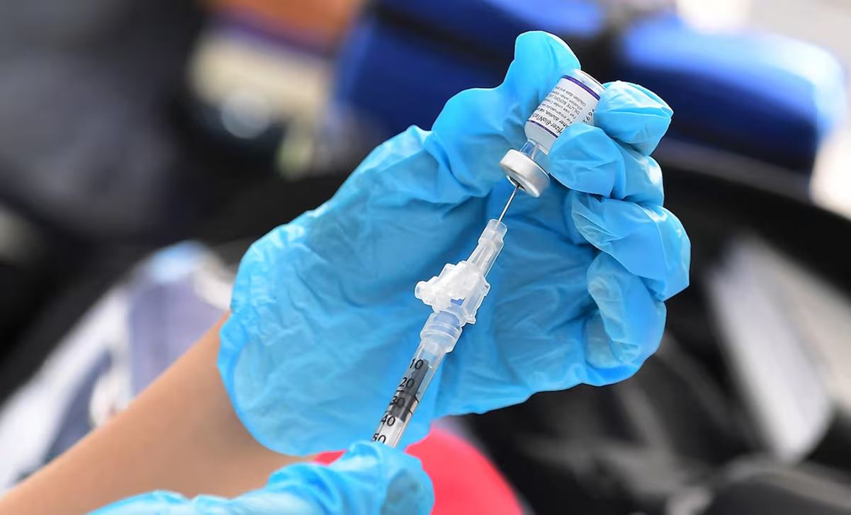 ¿Qué vacunas debo ponerme durante la temporada de frío?