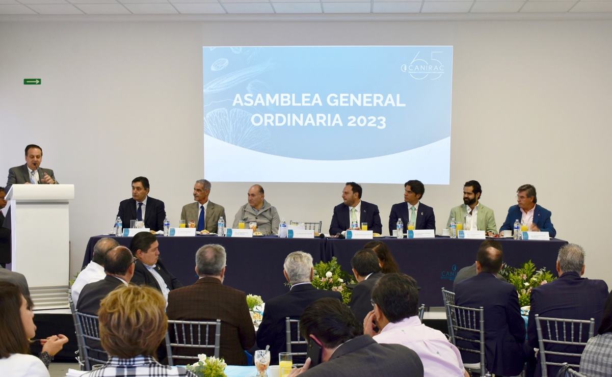 Restauranteros de SLP ratifican a Eduardo Kasís como presidente de la Canirac. Foto: Cecilia Lara
