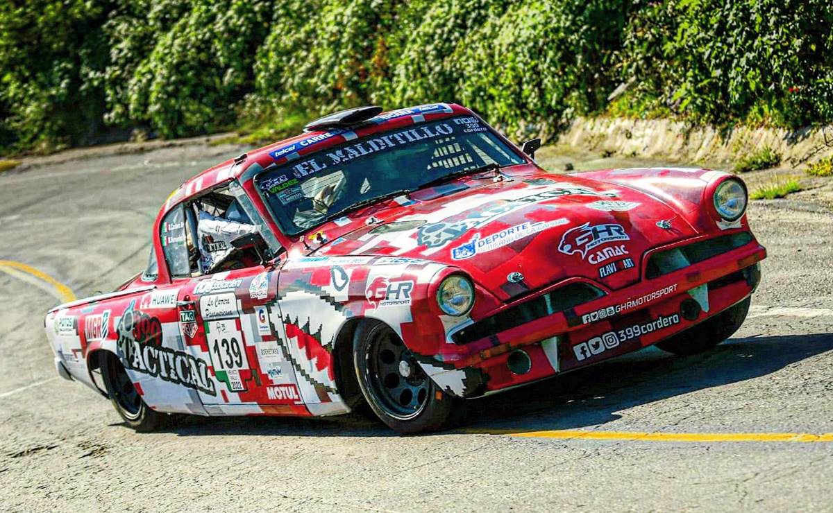 “El Malditillo”. Este es el auto con el que el potosino Ricardo Cordero lidera la Carrera Panamericana