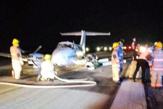 Aterriza de emergencia avioneta privada en el Aeropuerto Internacional de SLP  