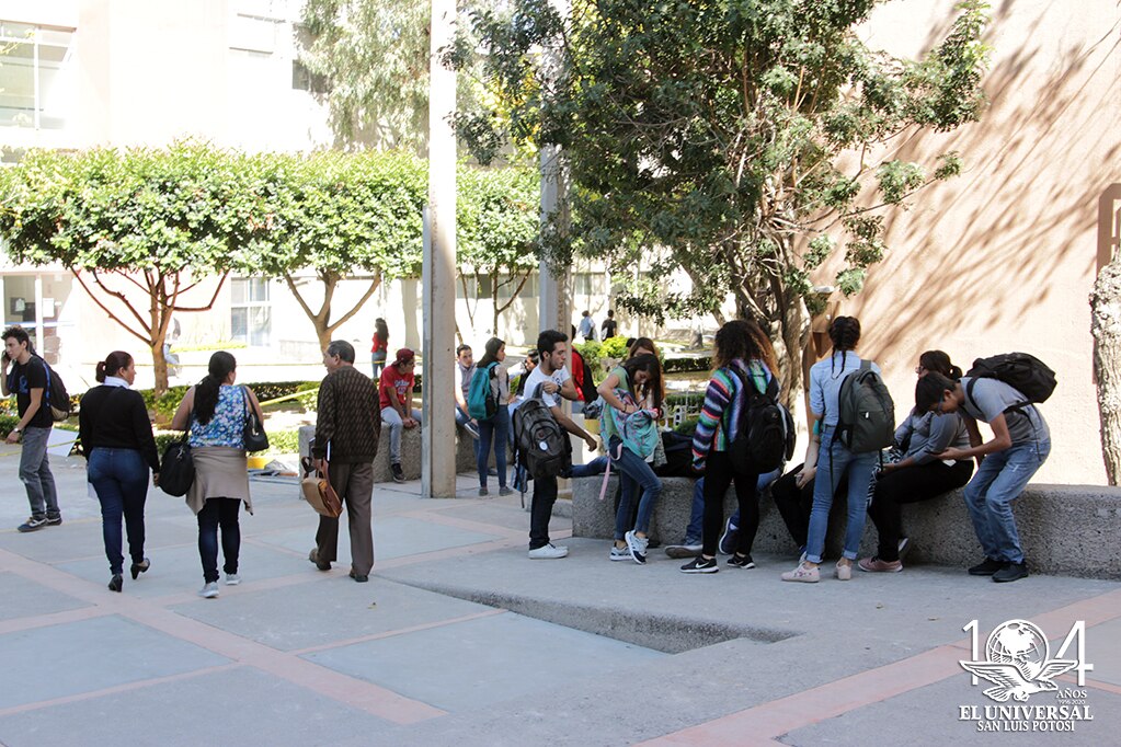Más de 32 mil alumnos de la UASLP regresaron a sus actividades