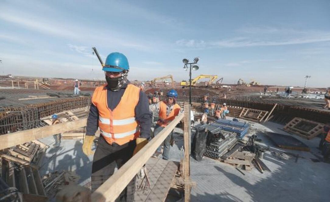 Especialistas aseguran que las empresas que trabajan en la obra aeroportuar ia tienen una “larga historia de corrupción”. (ARCHIVO EL UNIVERSAL)
