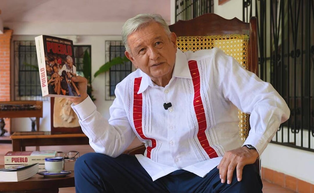 Andrés Manuel López Obrador presenta su nuevo libro "Pueblo" (30/09/2026). Foto: YouTube Andrés Manuel López Obrado