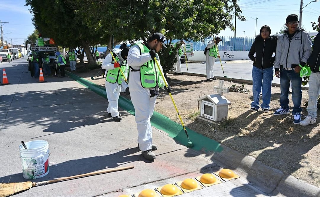 Arranque del programa Enchúlame la Colonia en la capital de SLP. Foto: Especial