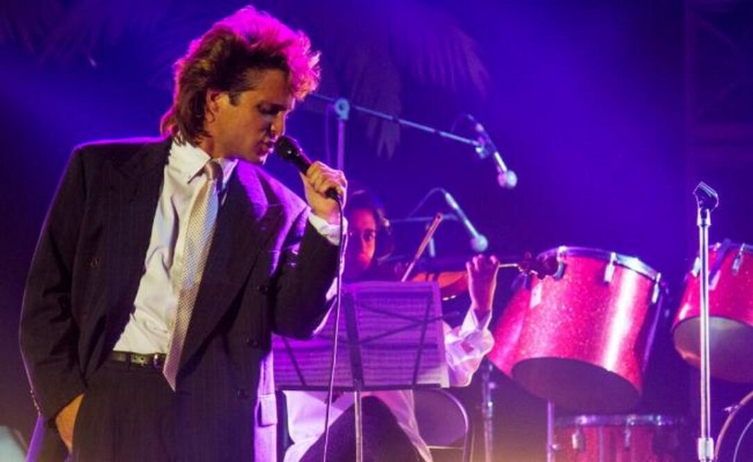 Una fan de Luis Miguel casi pierde la vida Foto: Cortesía Netflix