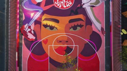 Moon Venture, la artista potosina que ha conquistado a grandes marcas con sus murales femeninos