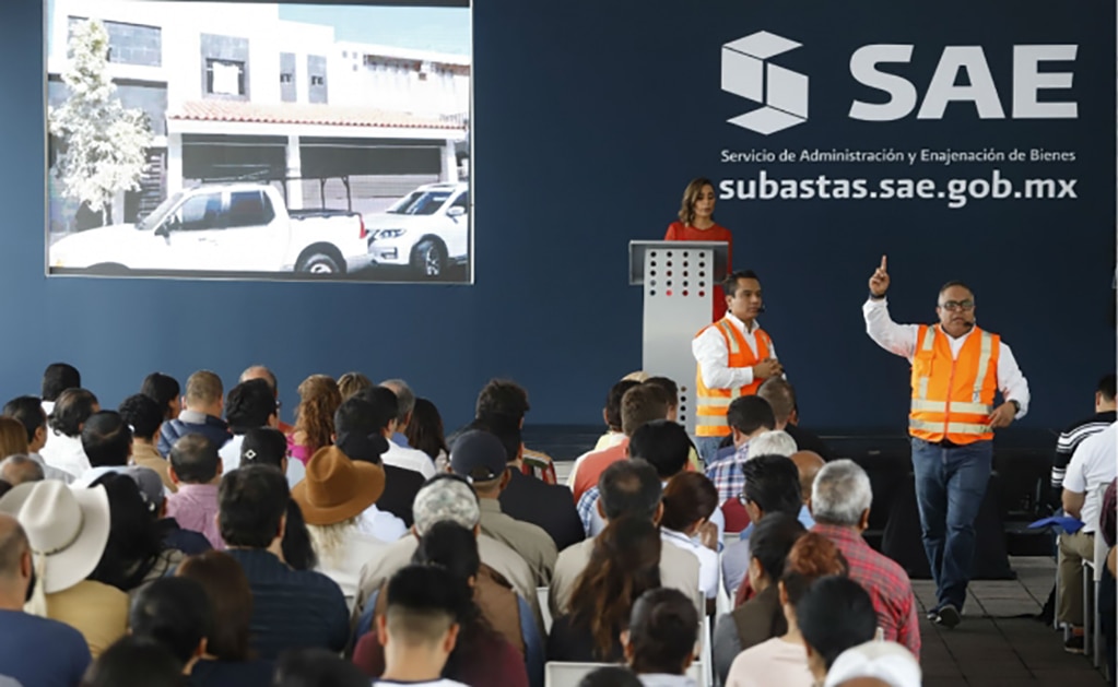 SAE alista subasta de cuatro casas ligadas a “El Chapo”