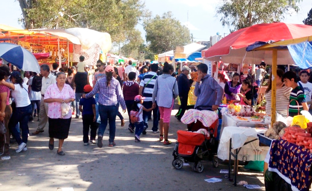 400 ambulantes se instalaron por Día de Muertos