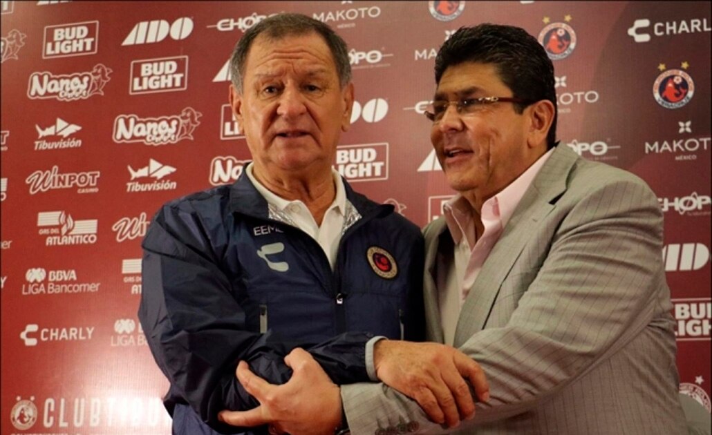 Veracruz presenta al “Ojitos” Meza como su nuevo técnico