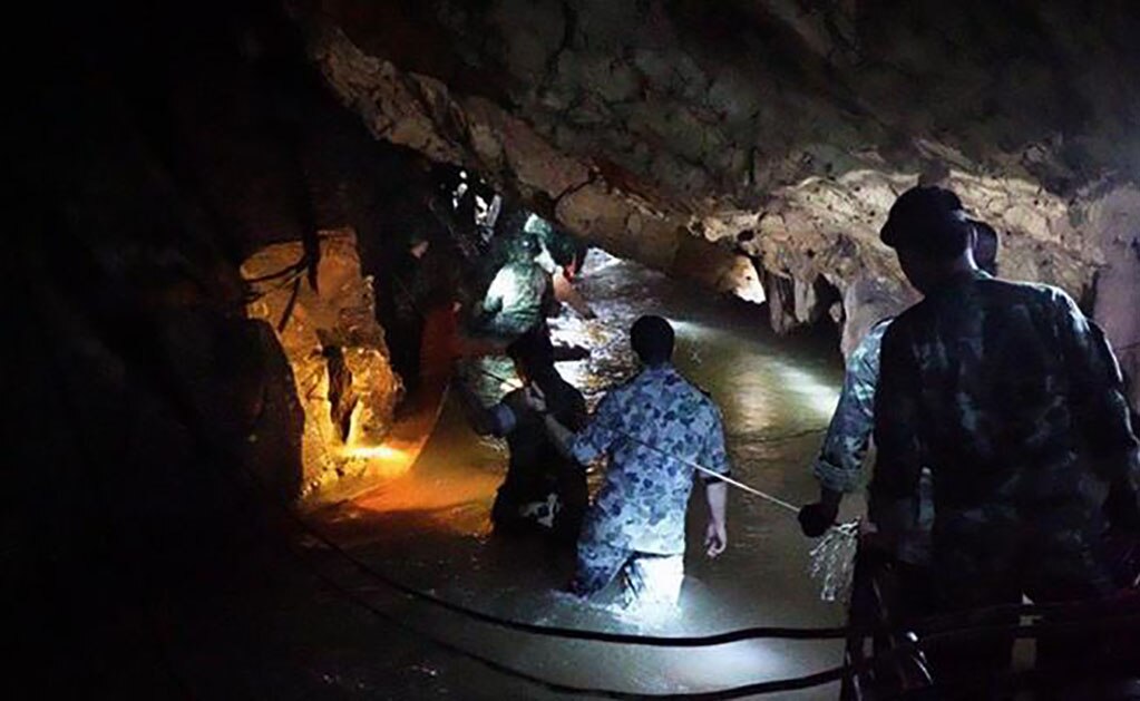 Reportan muerte de buzo durante trabajos de rescate de niños en Tailandia