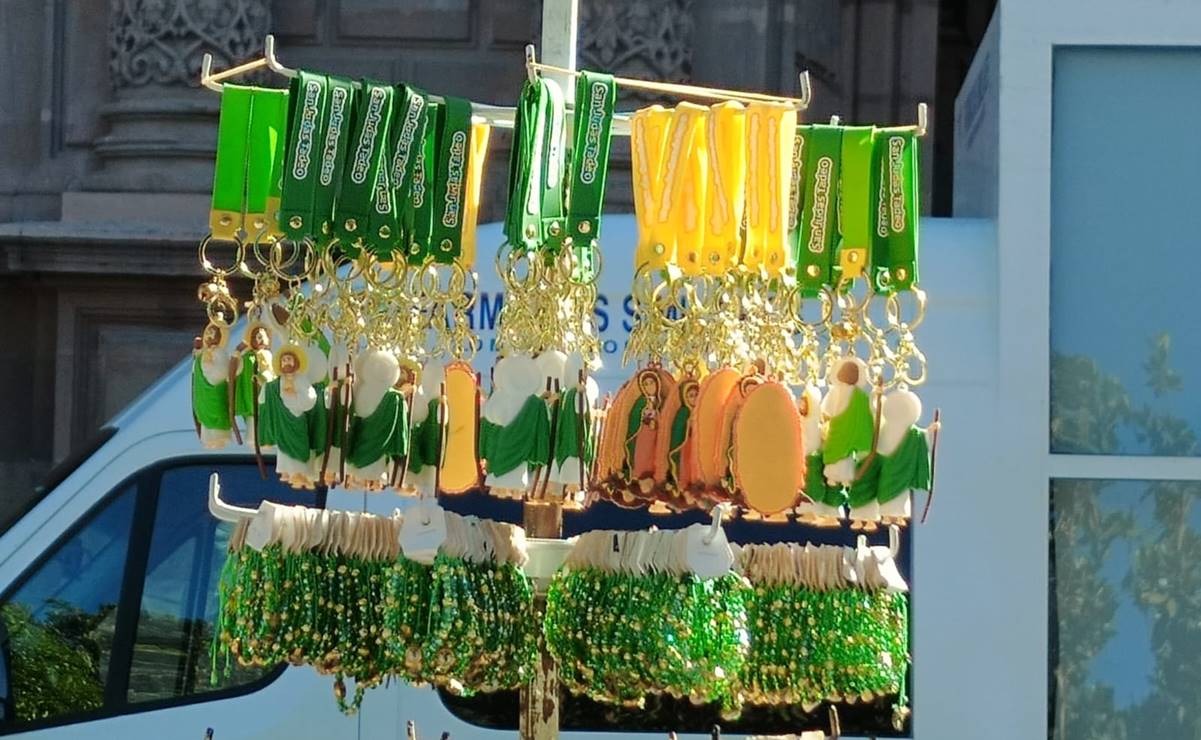 La celebración de eventos religiosos significa también para comerciantes un apoyo a su economía. Foto: Jazmín Ramírez EL UNIVERSAL