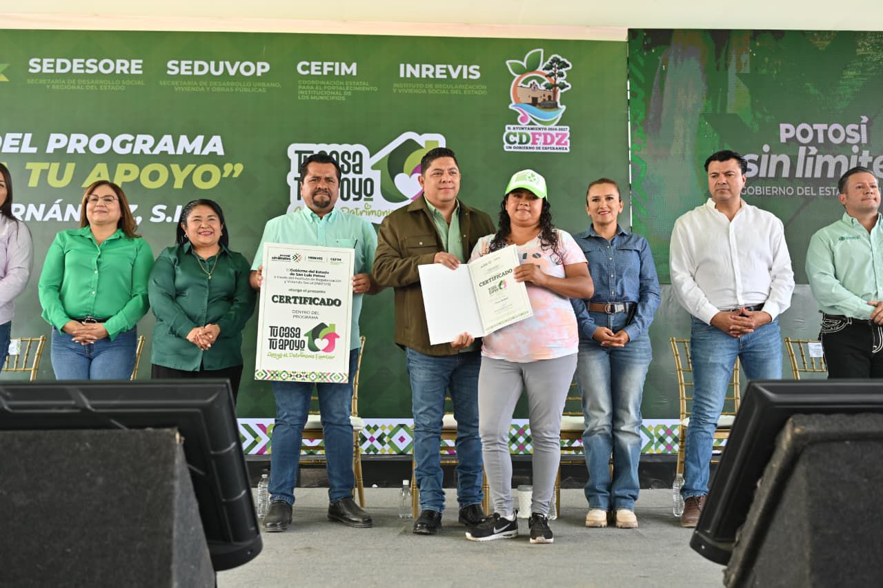 Gallardo entrega 500 terrenos y anuncia inversión de 200 mdp en la Región Media   