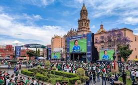 Fan Fest del Mundial de  Futbol 2026 podría mudarse a Plaza del Carmen de SLP, adelanta Galindo