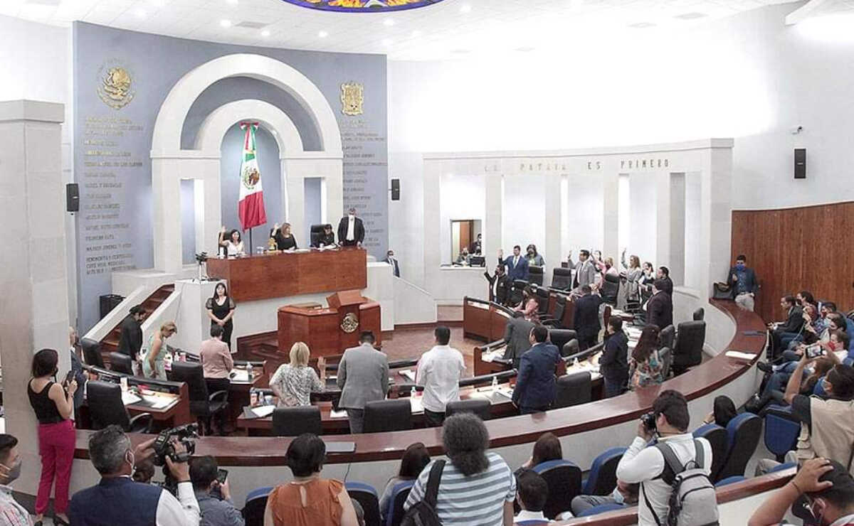 Además de Miguel Ángel, en la terna se encontraban Erika Martínez Ledezma, Francisco de Jesús García Ayala. Foto: Especial