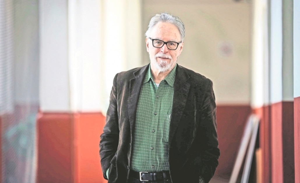 El mexicano David Huerta gana Premio FIL de Literatura en Lenguas Romances 2019