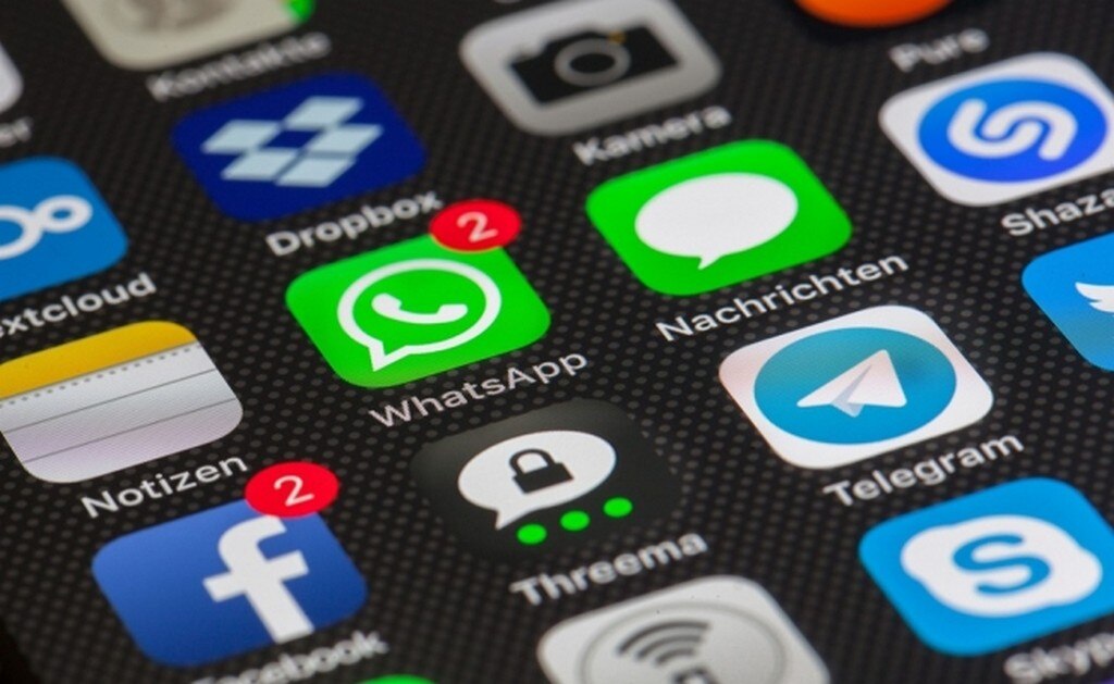 WhatsApp permitirá compartir tus estados en Facebook
