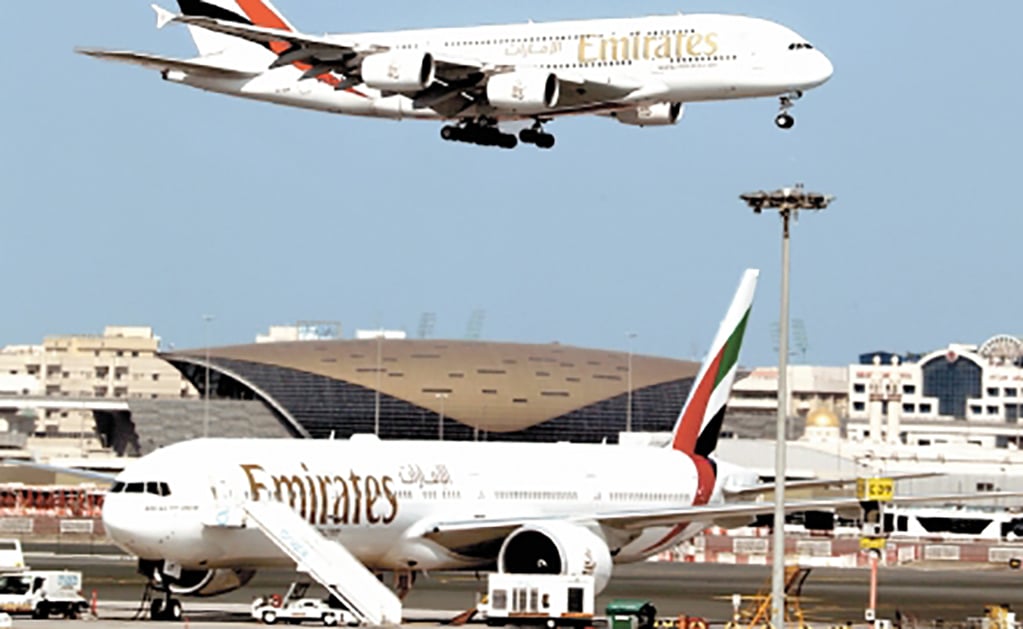Emirates aterriza hoy en México con polémica
