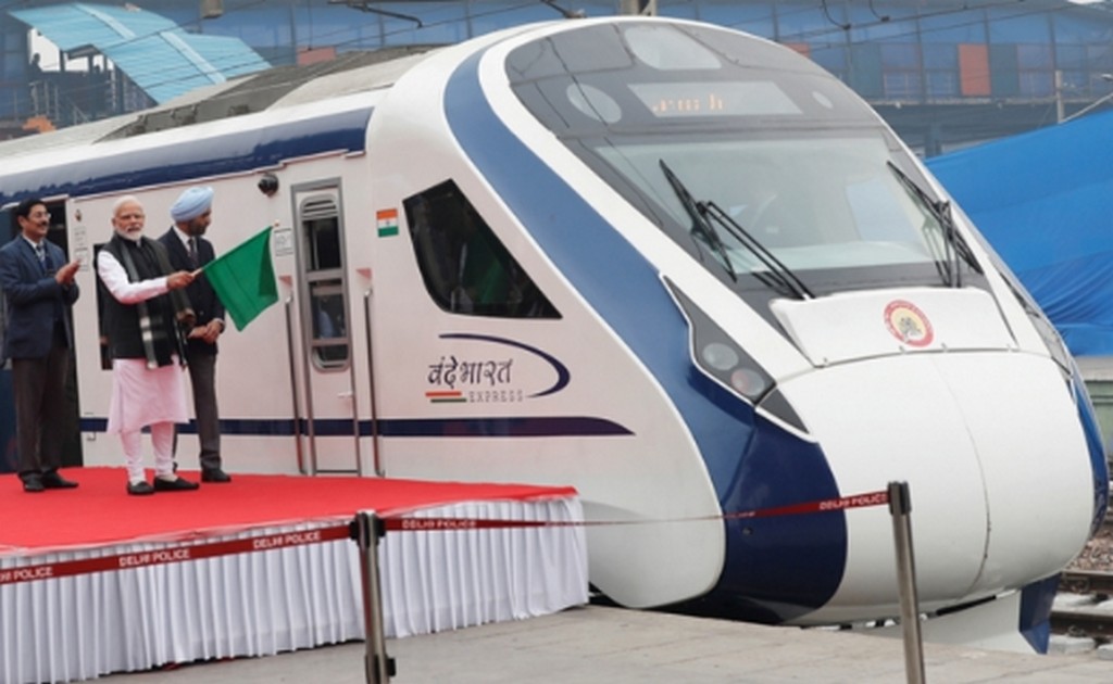 El Vande Bharat Express puede alcanzar una velocidad de 180 km/h. Foto: Reuters
