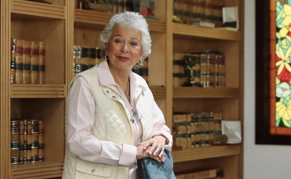 Olga Sánchez Cordero en su casa en entrevista para EL UNIVERSAL. Archivo