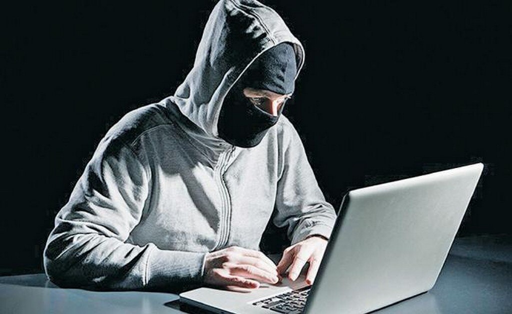 El equipo técnico de la empresa quitaba el software y hardware que pudiera ser objeto de seguimiento, luego instalaba un programa de encriptación. (ARCHIVO EL UNIVERSAL)