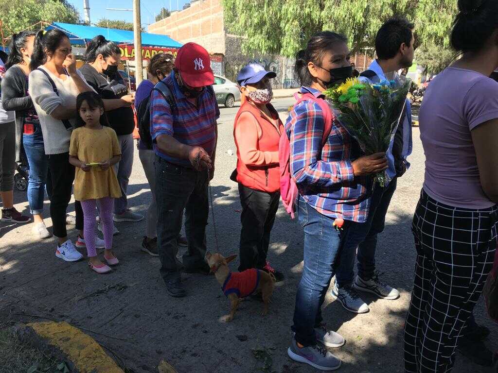 A partir de esta semana, para potosinos y visitantes el uso del cubrebocas en espacios al aire libre y comercios abiertos, será opcional. Foto: Xochiquetzal Rangel