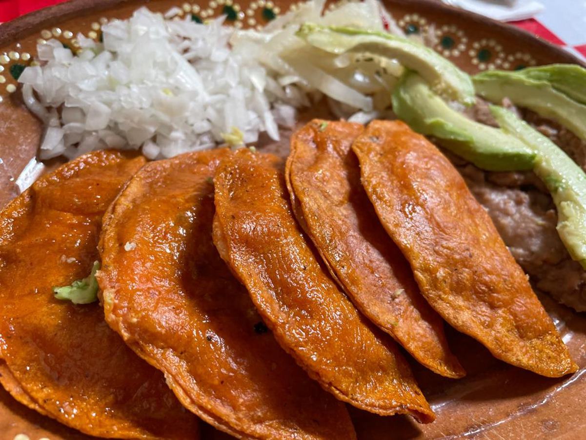 Soledad regalará 4 mil platos de enchiladas potosinas en la Fenapo. Foto: Especial