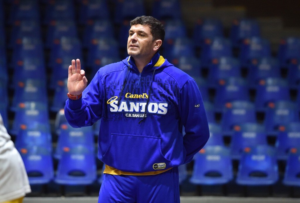 Coach Javier Muñoz espera partido complicado ante Aguacateros 