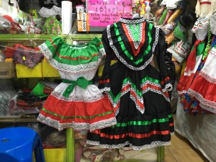 “Ahorita no hay recuperación de nada”, de la alegría de los disfraces a las tristes ventas en SLP