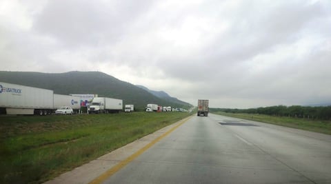 Accidente en carretera a Matehuala, 6 muertos y 3 lesionados