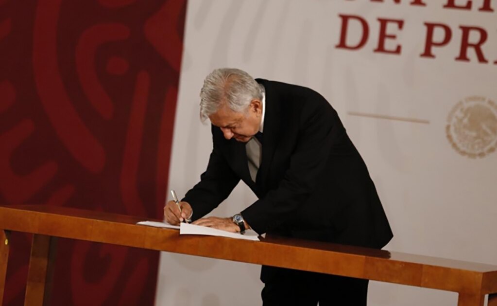 Esta es la carta con la que López Obrador se compromete a no reelegirse