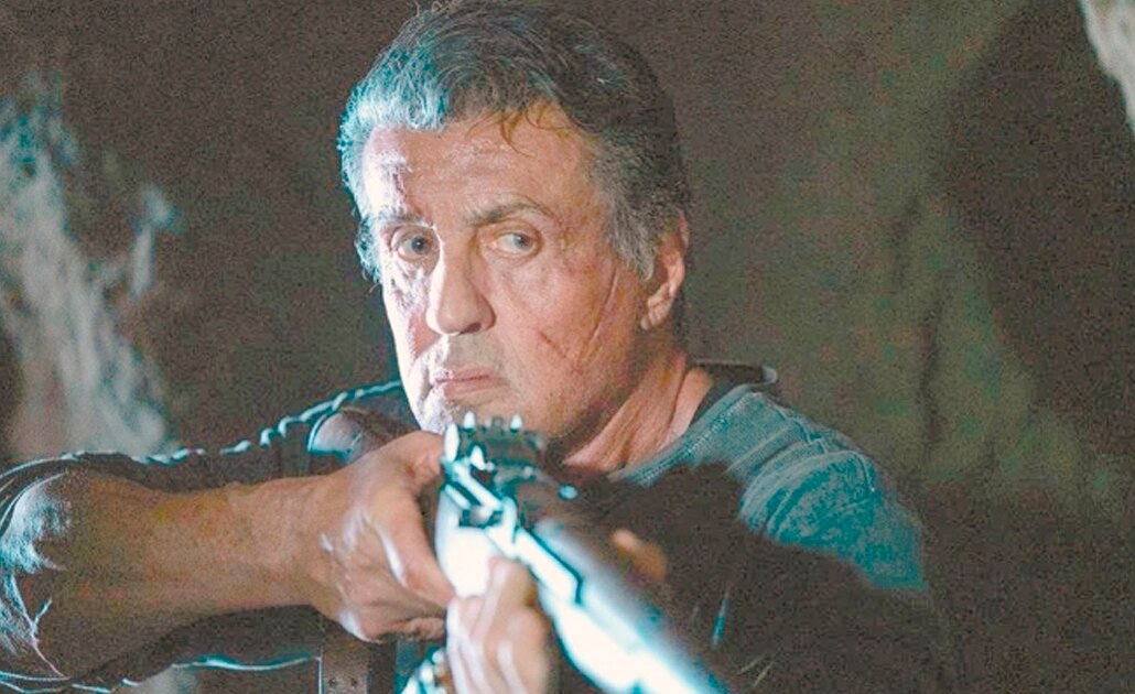 Rambo deja la guerra y lucha contra la trata