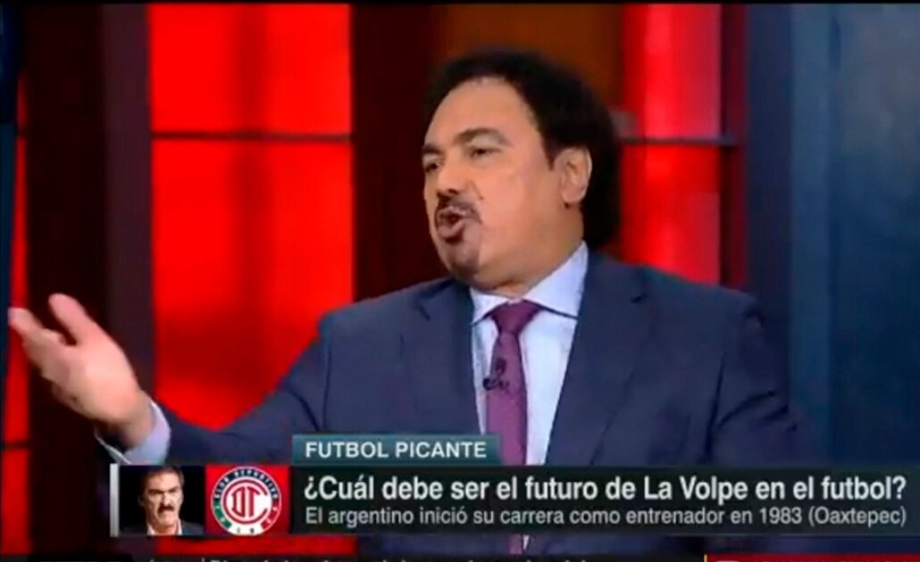 Hugo Sánchez se burla del despido de La Volpe