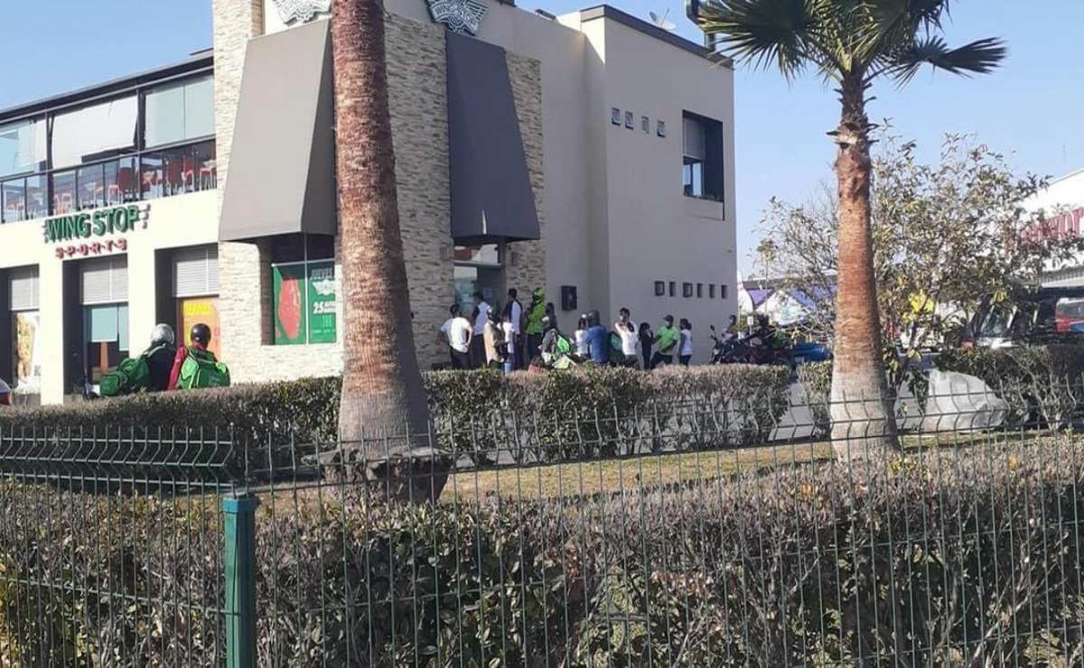 Por Super Bowl, incrementan 80% ventas en restaurantes de comida rápida en SLP