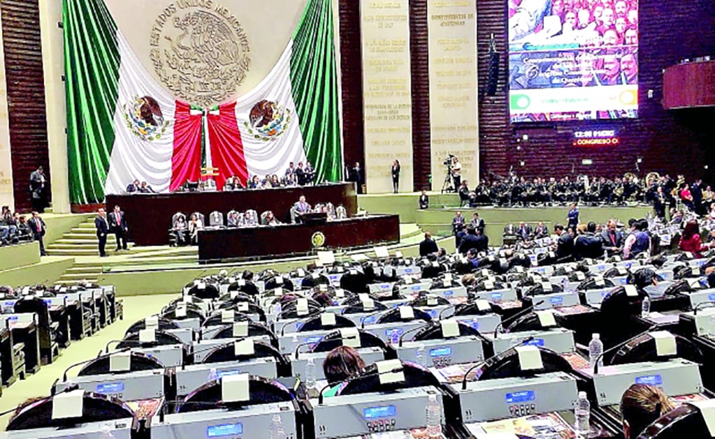 Cancelan diputados vales para personal por honorarios
