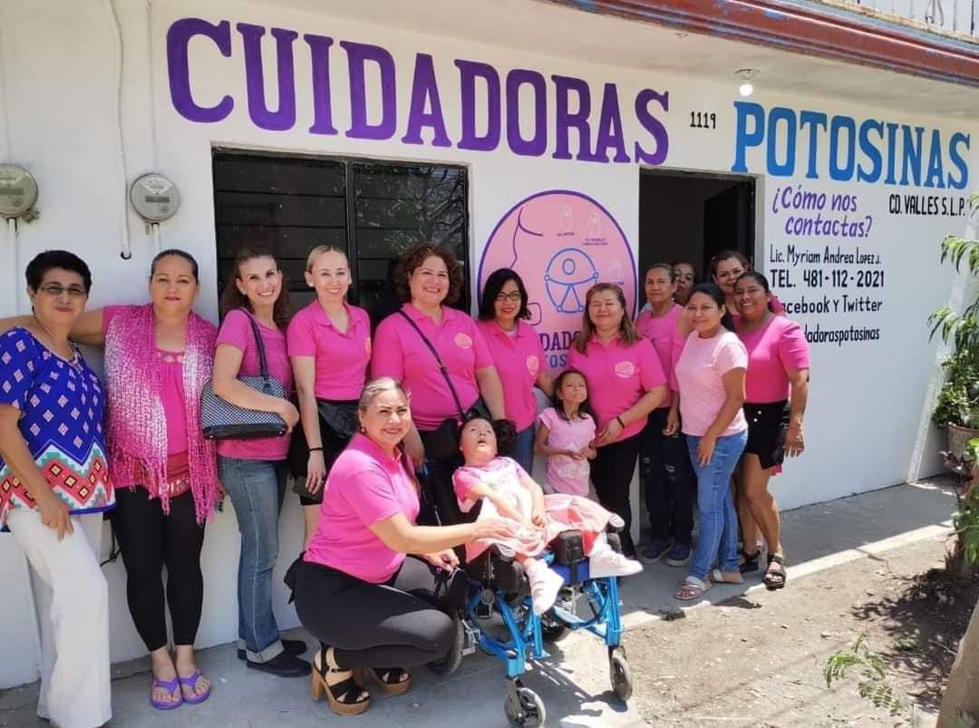 Homenajearán a cuidadoras potosinas con exposición fotográfica; buscan visibilizar su trabajo