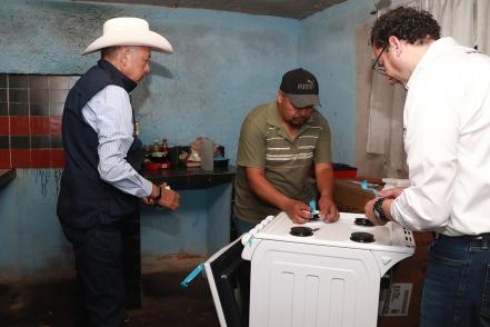 Programa social “Hasta la cocina” llega a Villa de Pozos